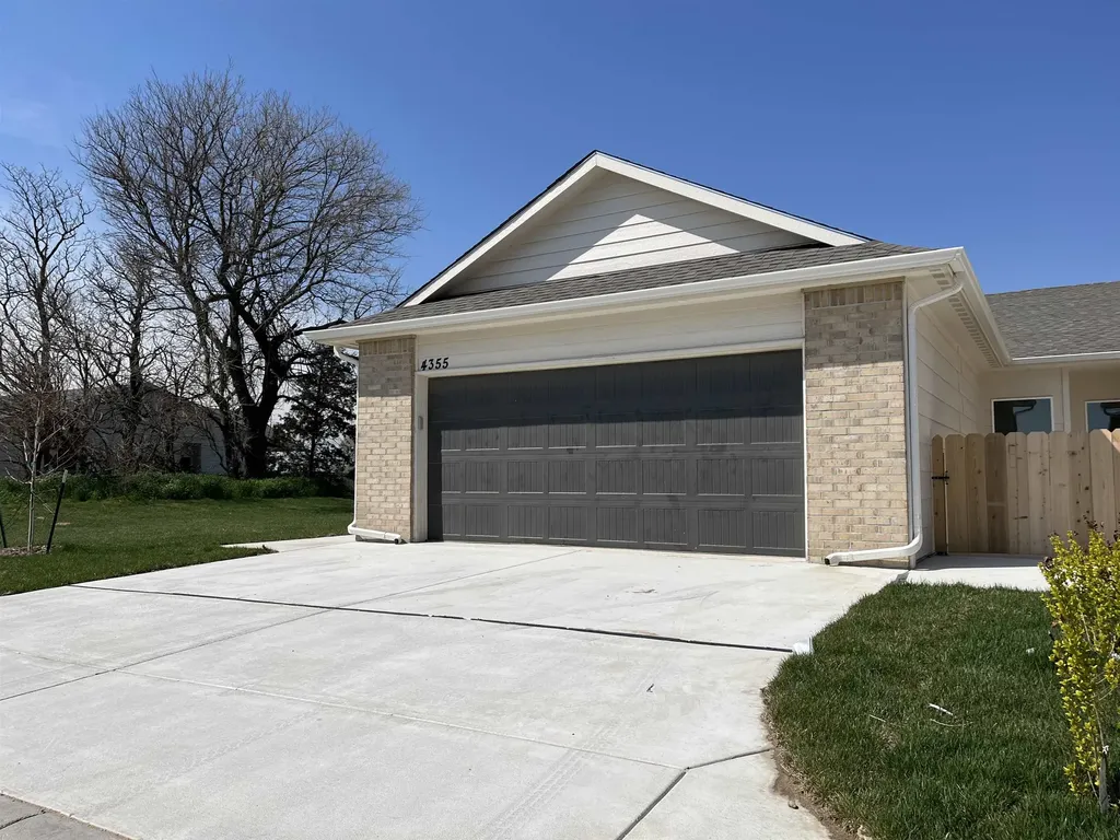 4355 N Sandplum Street Wichita KS 67205