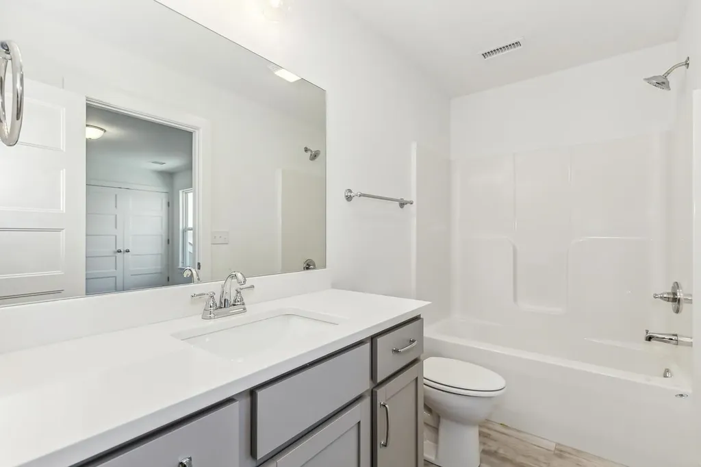 419 E Park Place Andover KS 67002