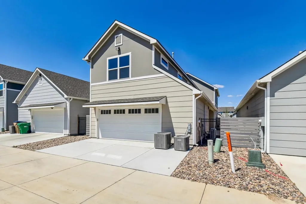419 E Park Place Andover KS 67002