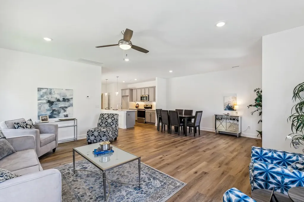 419 E Park Place Andover KS 67002