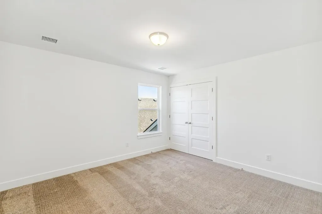 419 E Park Place Andover KS 67002