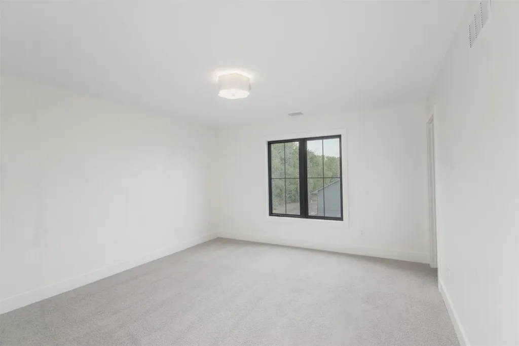 329 N Sarah Court Derby KS 67037