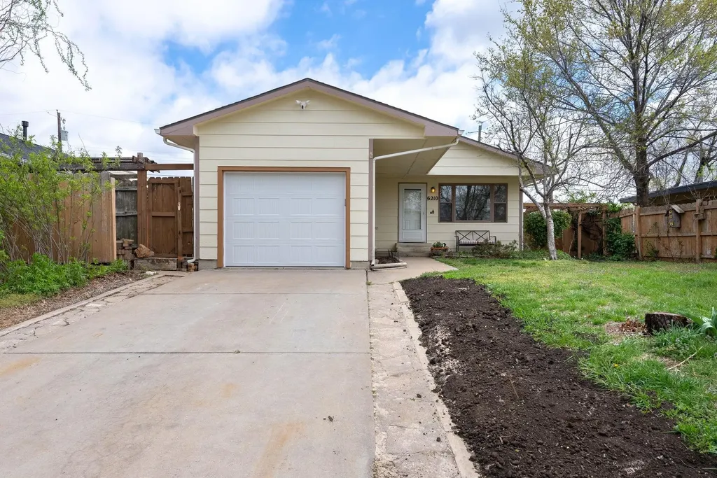 6210 N East Park View Street Park City KS 67219