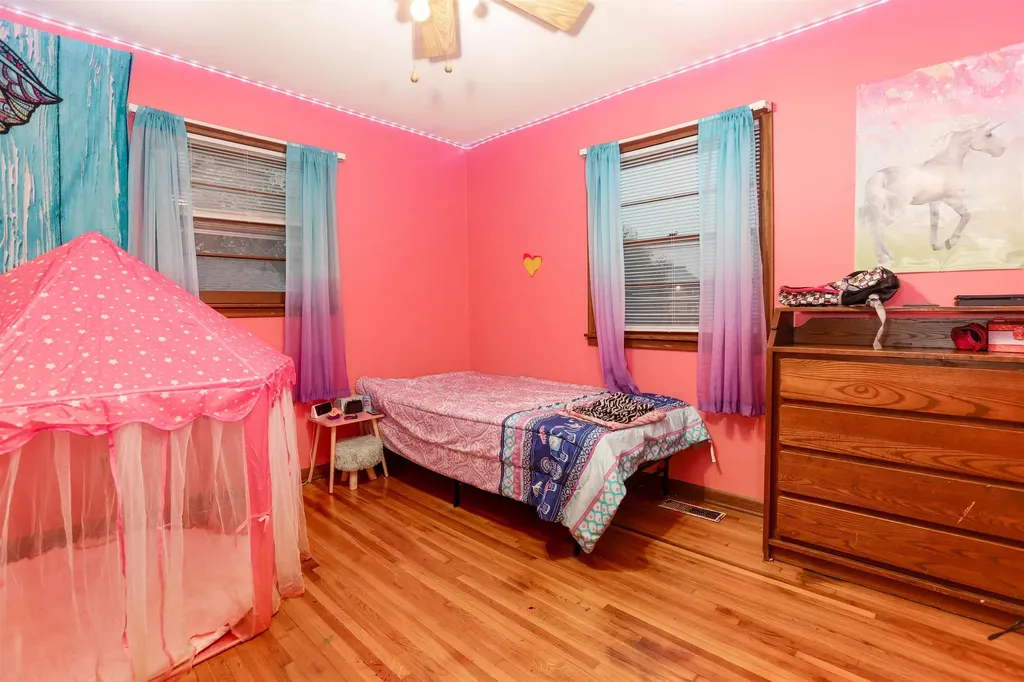 1239 N Illinois Street Wichita KS 67203