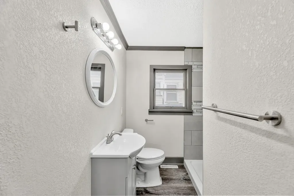1421 S Hydraulic Street Wichita KS 67211