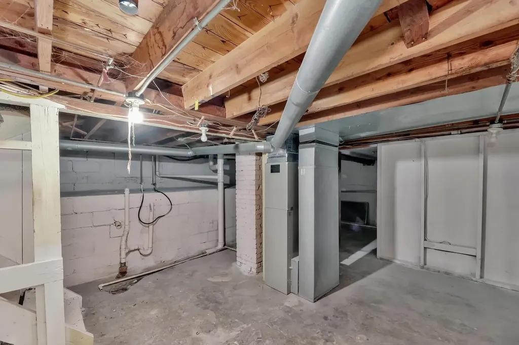 1421 S Hydraulic Street Wichita KS 67211