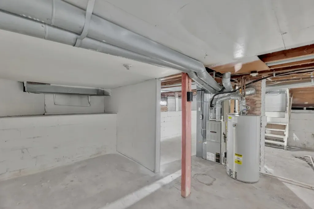 1421 S Hydraulic Street Wichita KS 67211