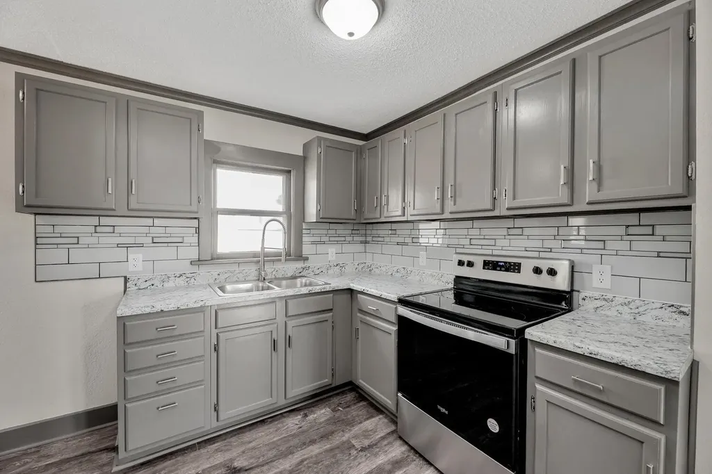 1421 S Hydraulic Street Wichita KS 67211