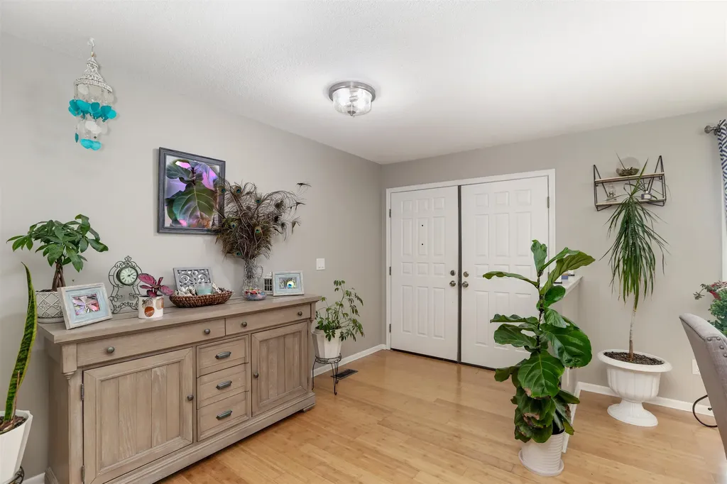 9838 W Dubon Street Wichita KS 67209