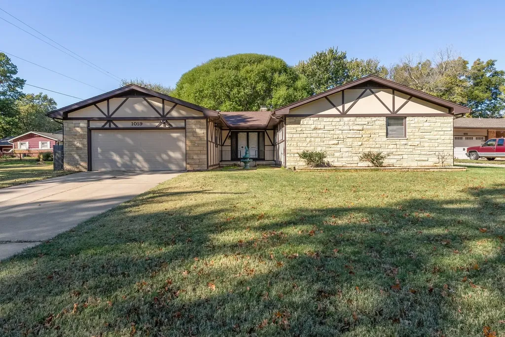 1019 N Chipper Lane Wichita KS 67212