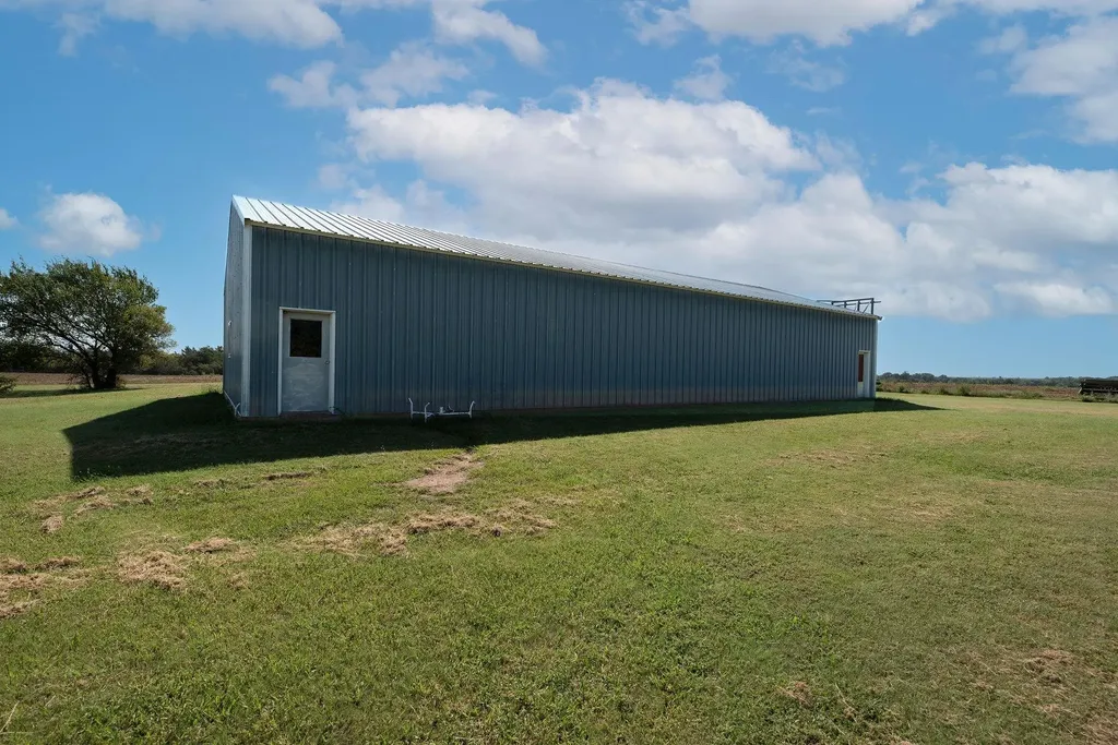 225 NW 160 Road Harper KS 67058