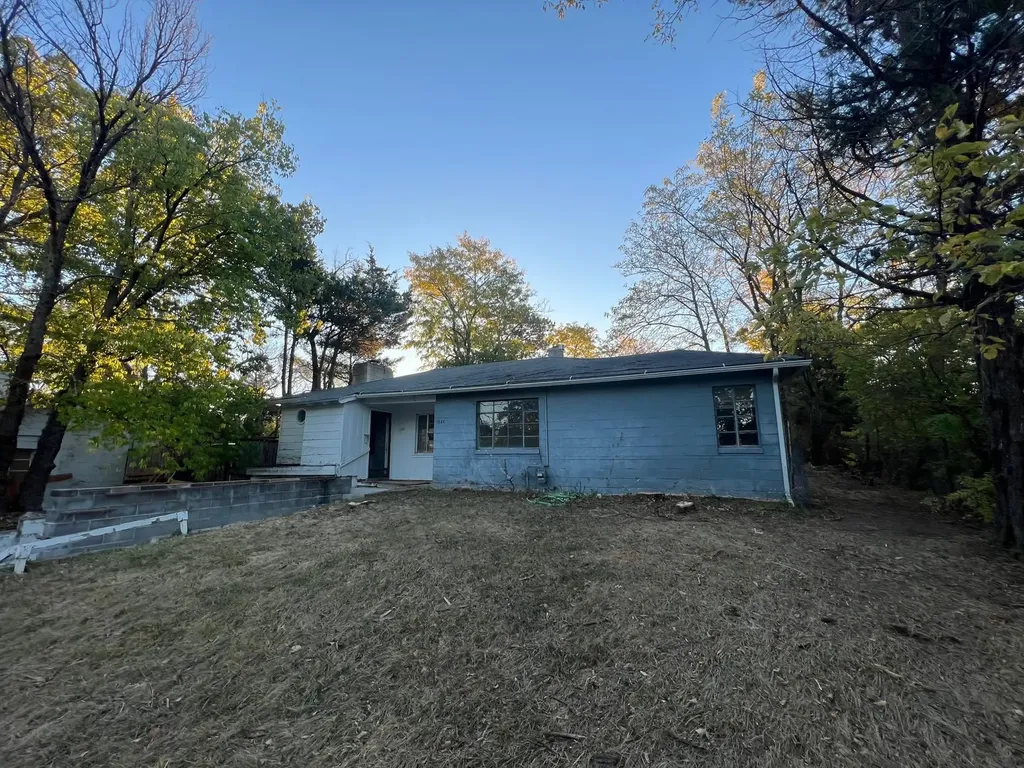 1526 N Gentry Drive Wichita KS 67208