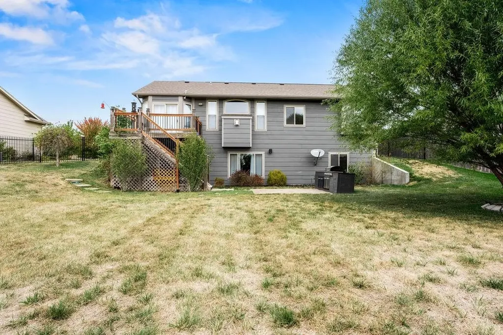603 W Fieldstone Court Andover KS 67002