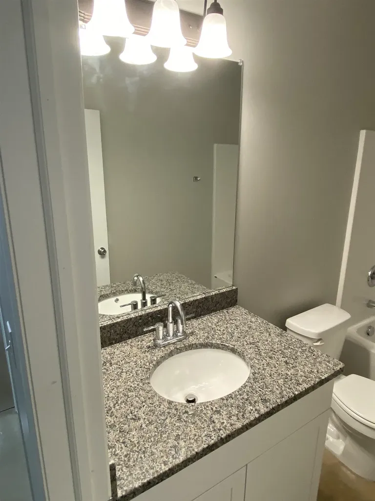 1512-1514 N Madison Avenue Wichita KS 67214