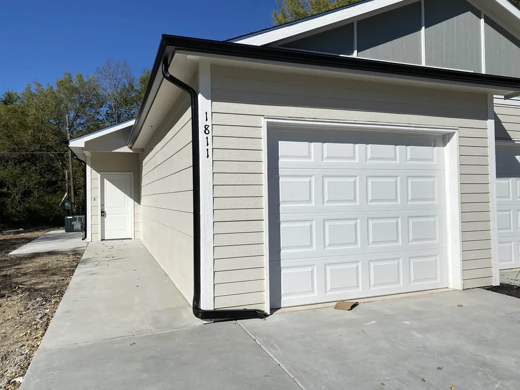 1512-1514 N Madison Avenue Wichita KS 67214