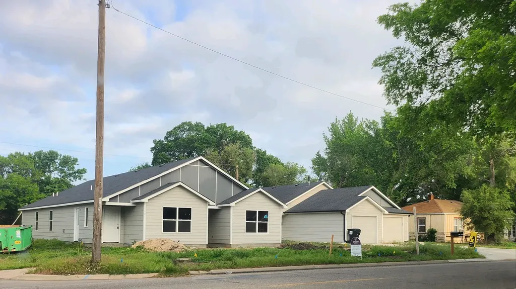 1805-1807 N Madison Avenue Wichita KS 67214