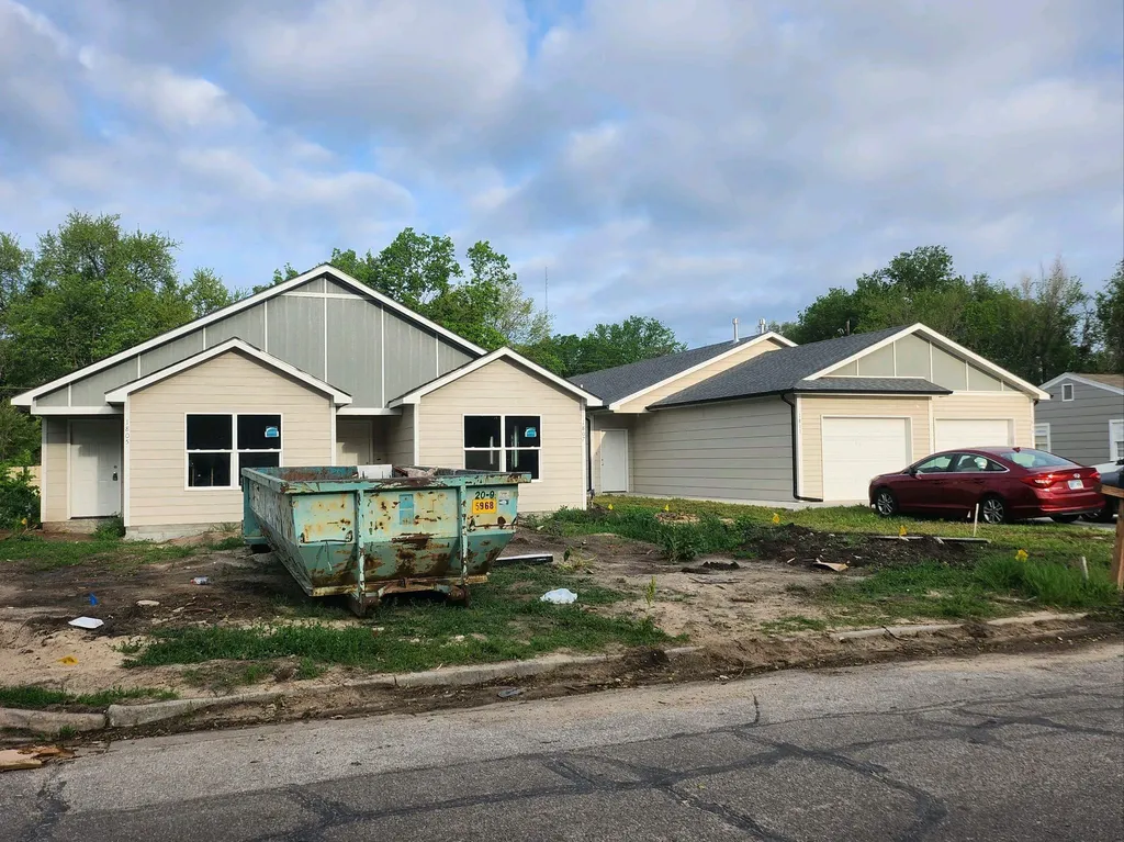 1805-1807 N Madison Avenue Wichita KS 67214