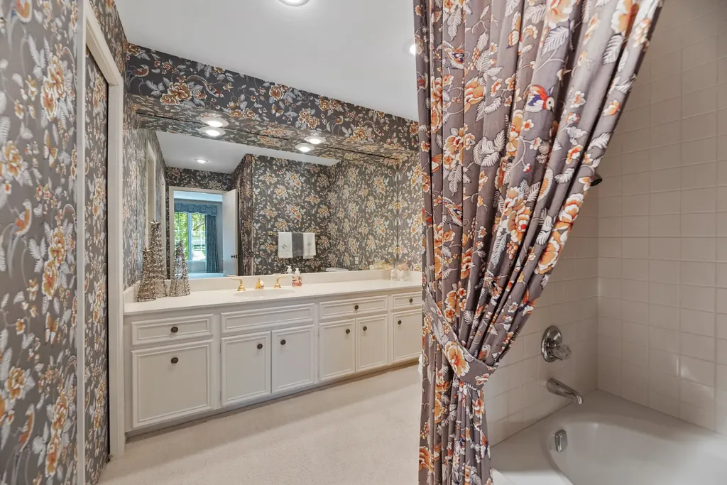 640 N Rock Road Wichita KS 67206