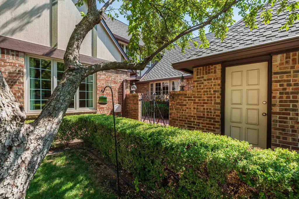 640 N Rock Road Wichita KS 67206