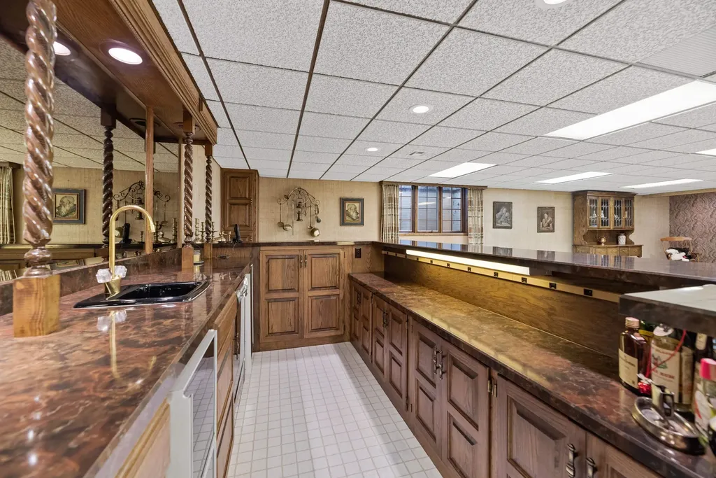 640 N Rock Road Wichita KS 67206