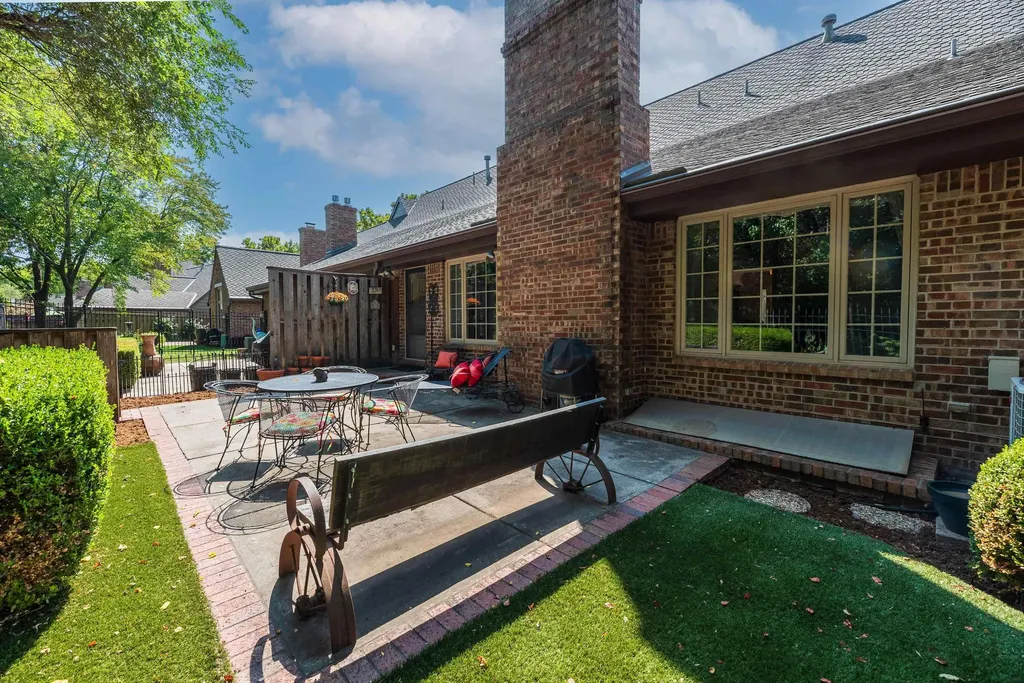 640 N Rock Road Wichita KS 67206
