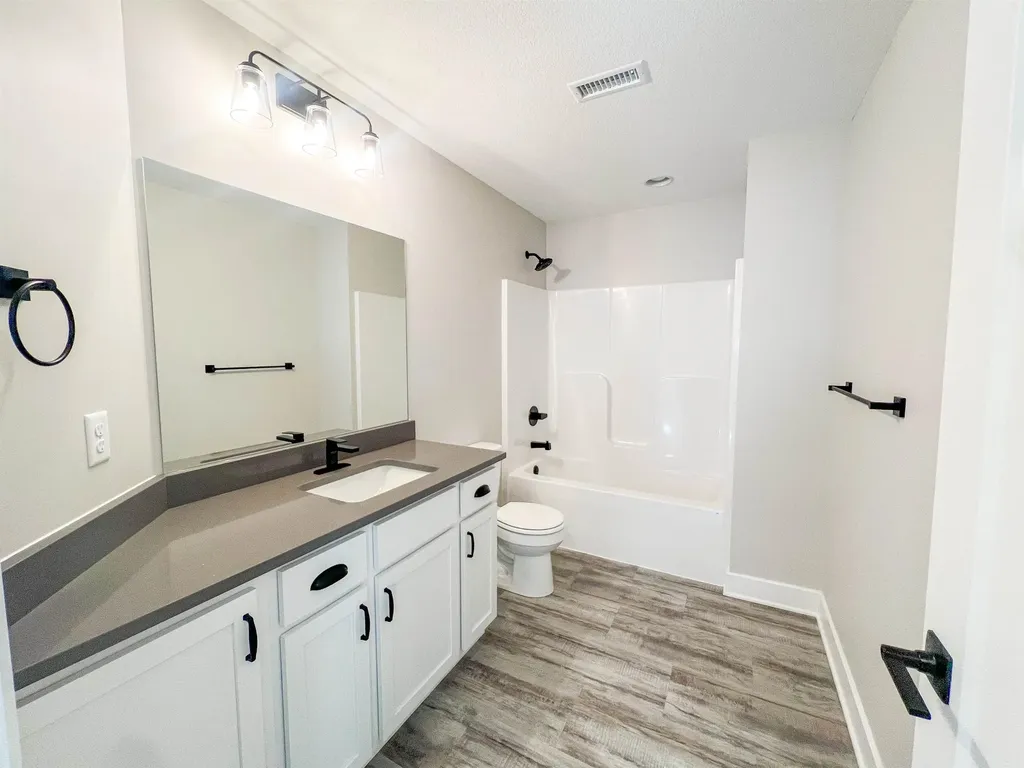 141 S Shay Road Andover KS 67002