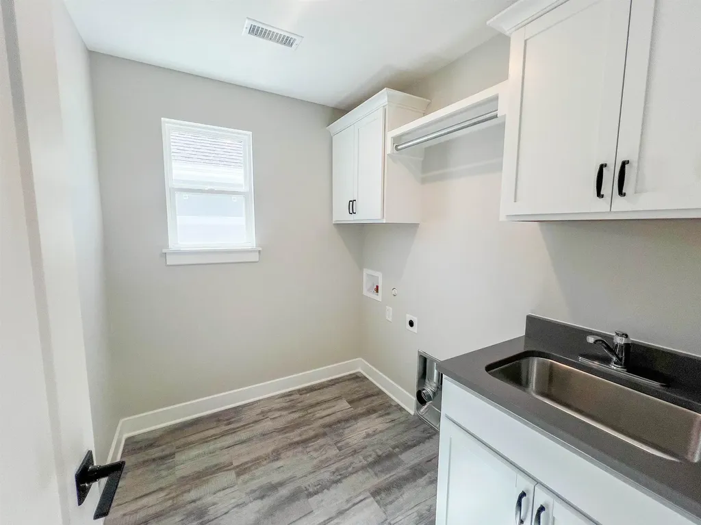 141 S Shay Road Andover KS 67002