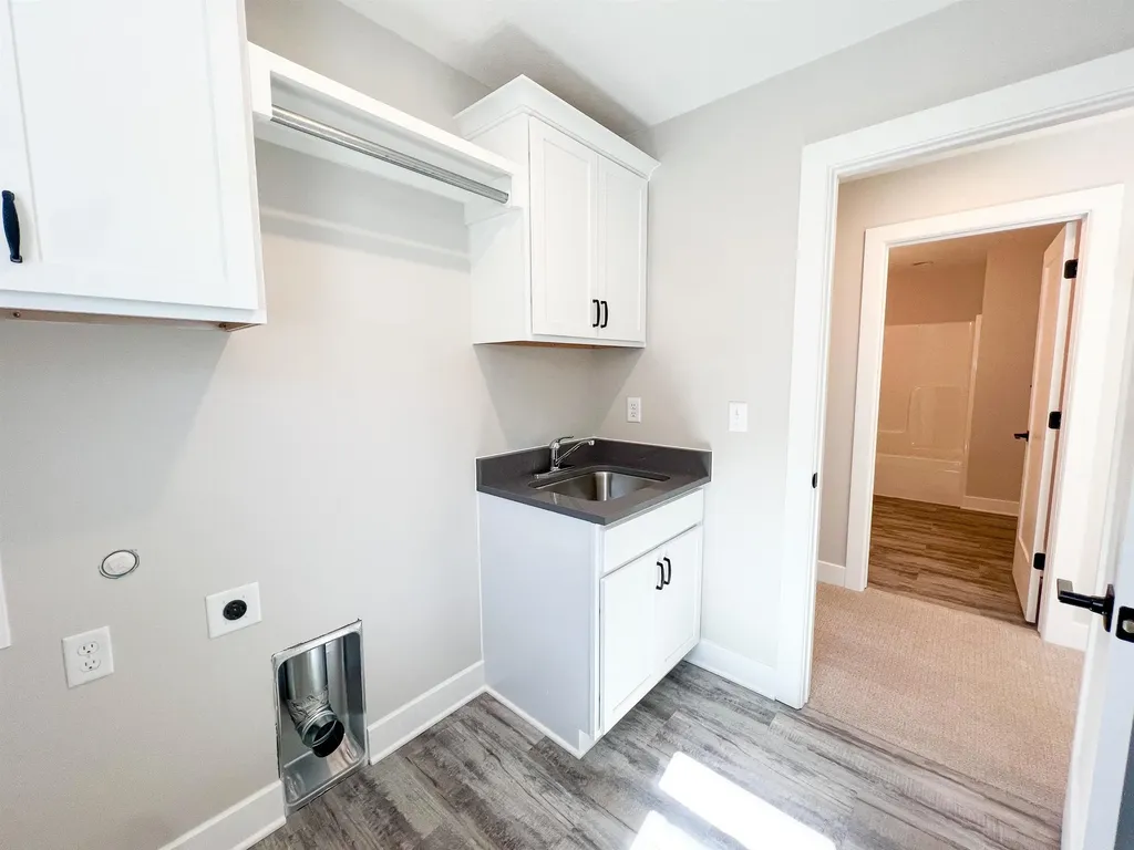 141 S Shay Road Andover KS 67002