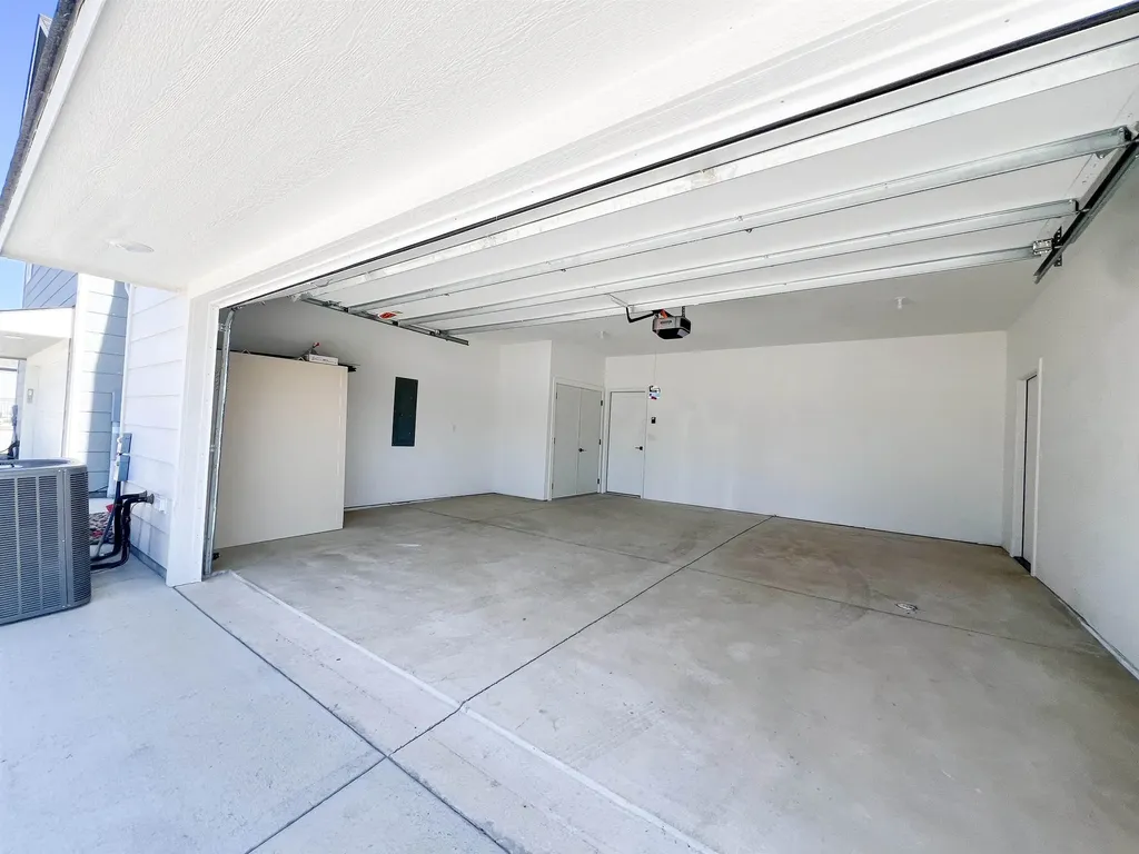 141 S Shay Road Andover KS 67002