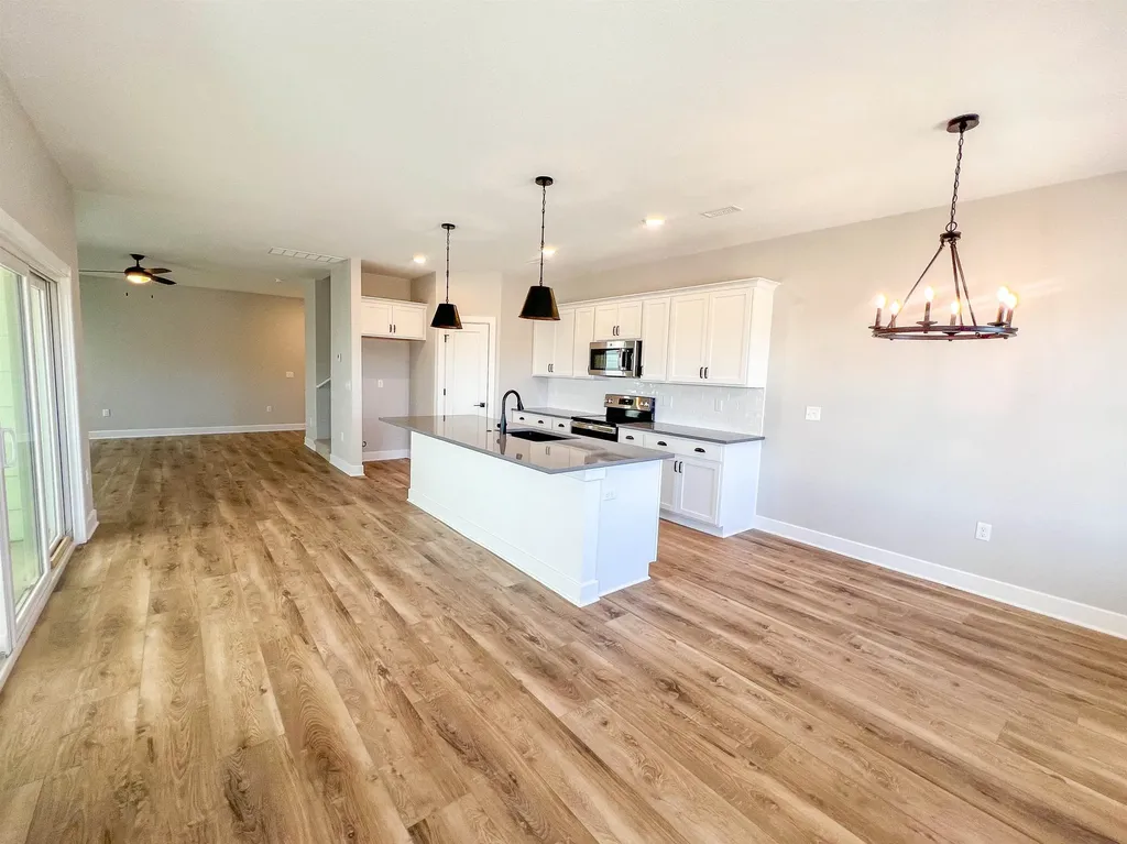 141 S Shay Road Andover KS 67002