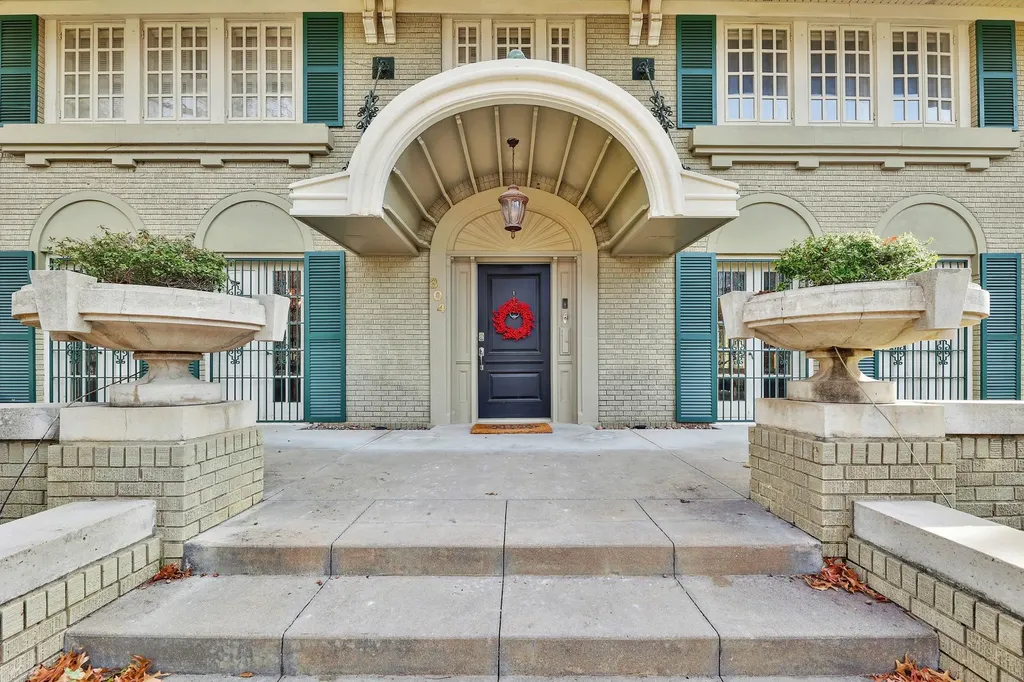 304 N Belmont Avenue Wichita KS 67208
