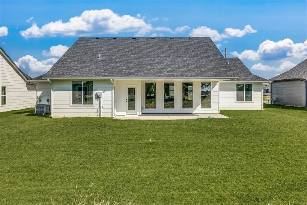 2915 E Sunnyslope Park City KS 67219