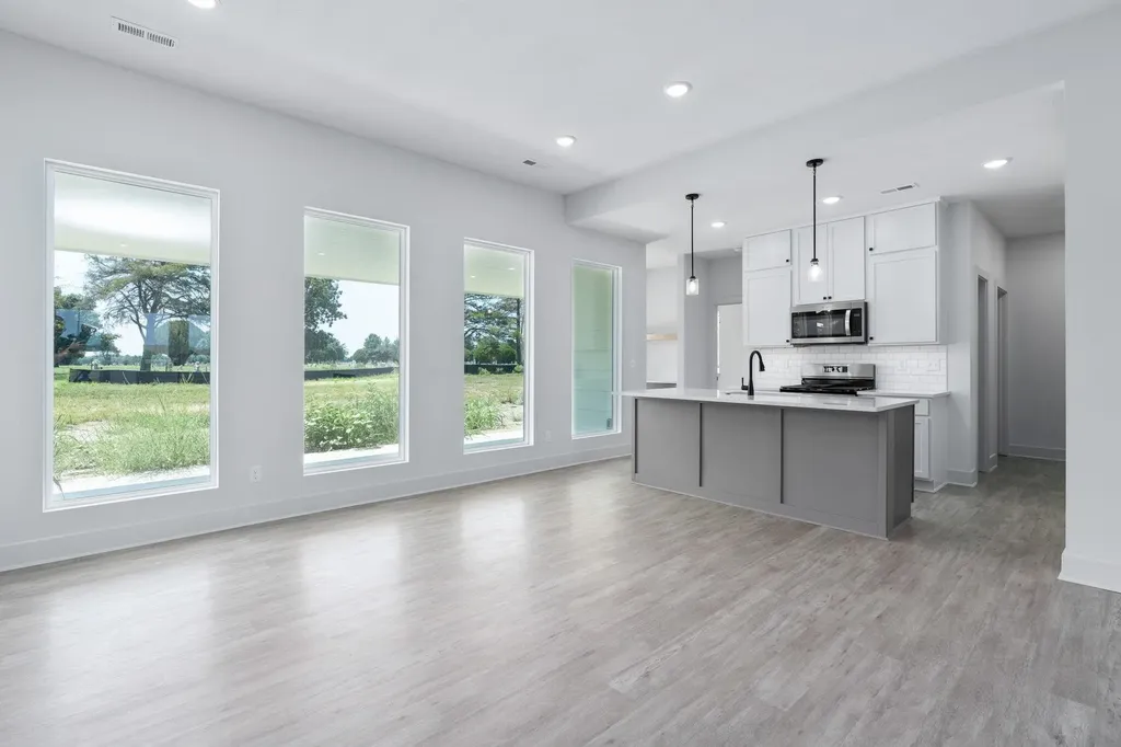 2915 E Sunnyslope Park City KS 67219