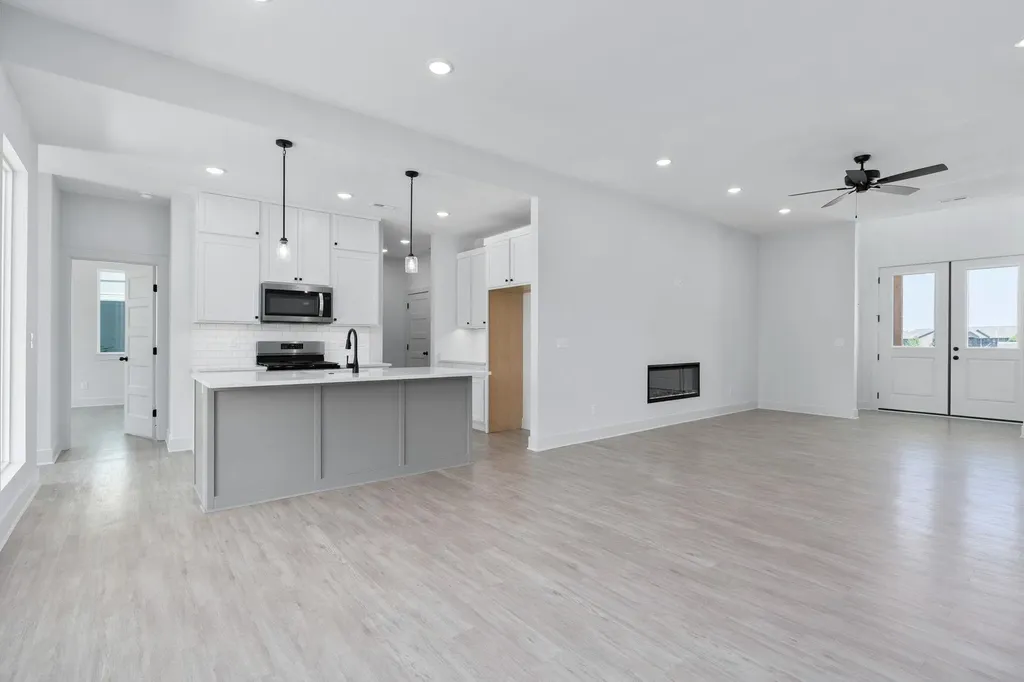 2915 E Sunnyslope Park City KS 67219