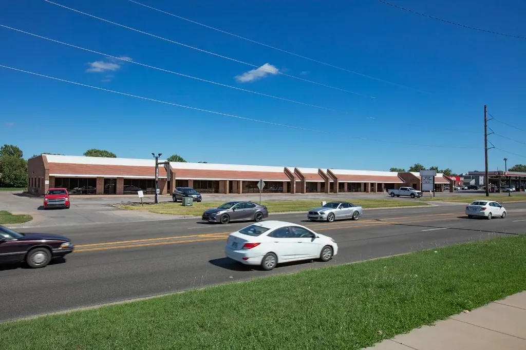 2040 S Rock Road Wichita KS 67207-5304