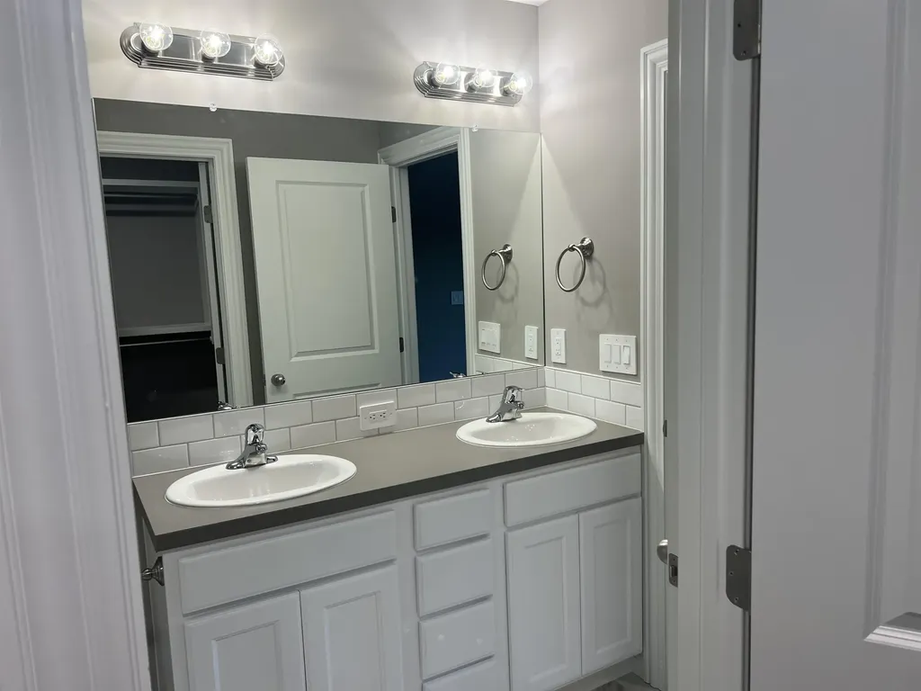 2327 S Hickory Creek Street Wichita KS 67235