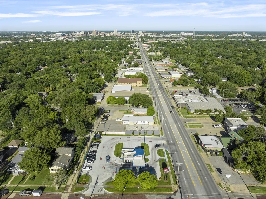3031 E Central Wichita KS 67214
