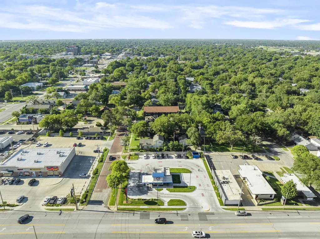 3031 E Central Wichita KS 67214