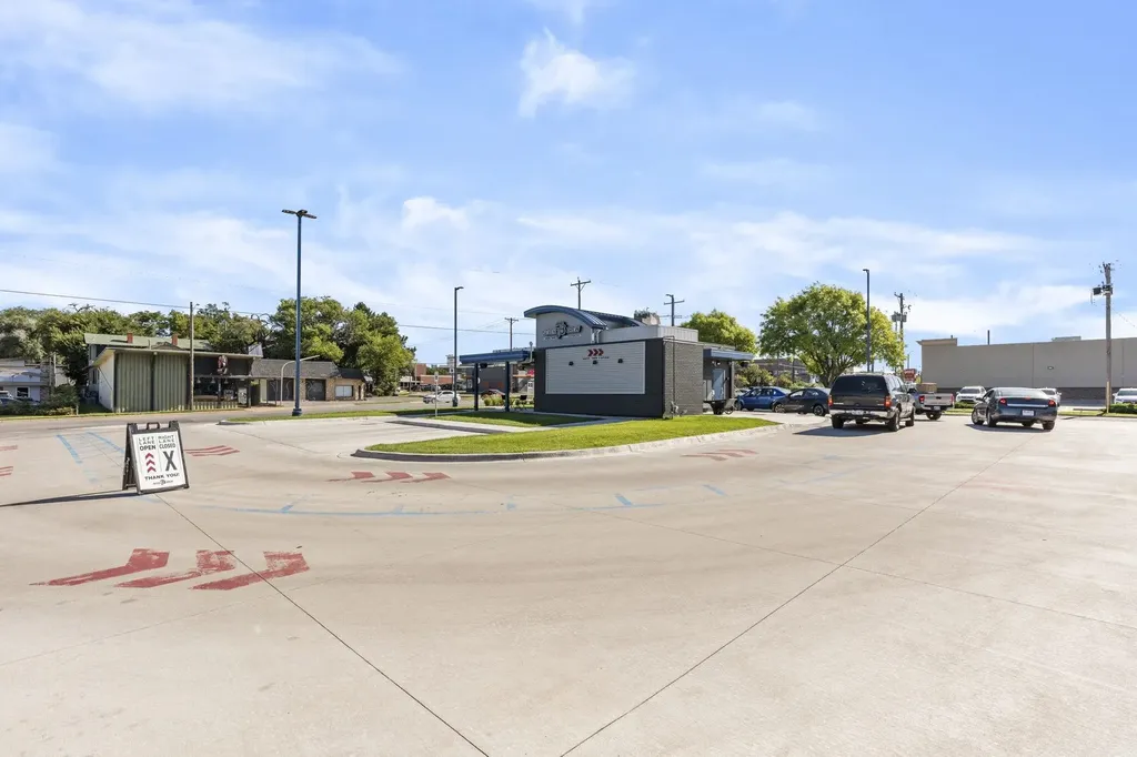 3031 E Central Wichita KS 67214