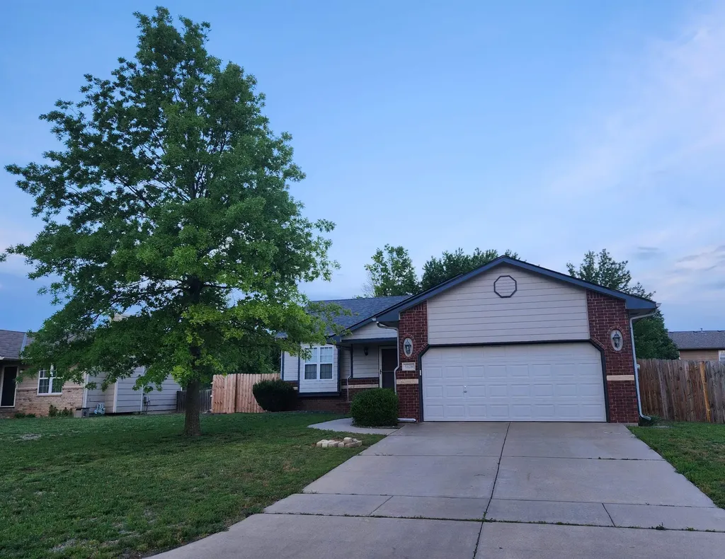 1628 N Prairie Run Circle Mulvane KS 67110