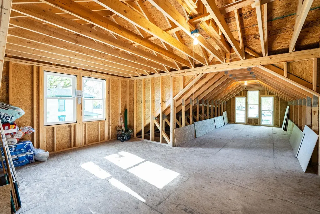108 E 8th Street Sedgwick KS 67135