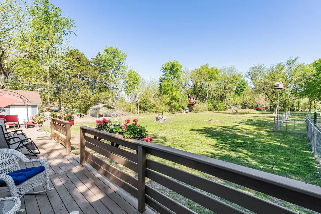 108 E 8th Street Sedgwick KS 67135