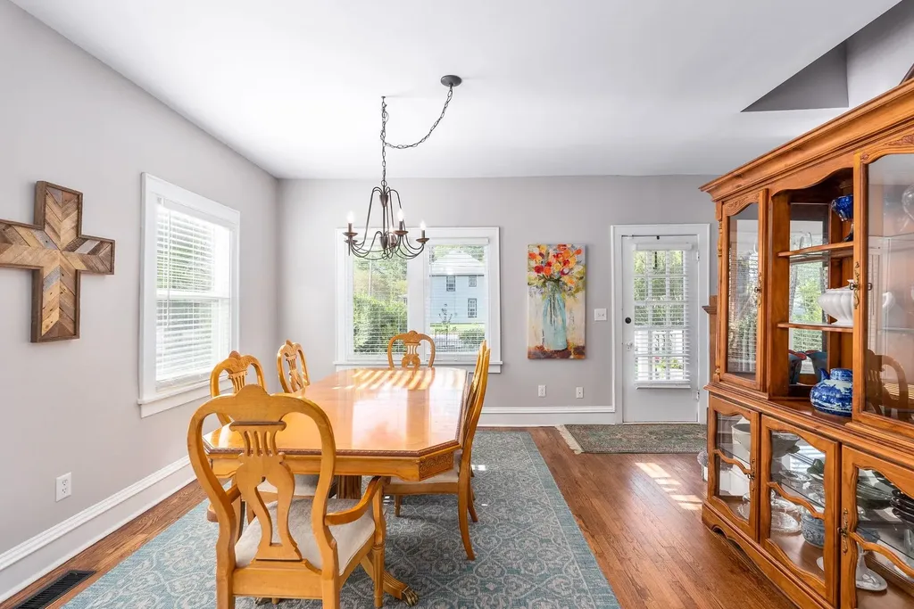 108 E 8th Street Sedgwick KS 67135