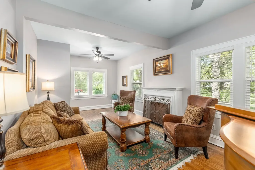 108 E 8th Street Sedgwick KS 67135