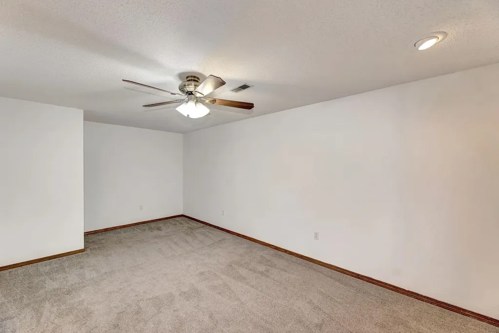 6110 W 38th Court S Wichita KS 67215