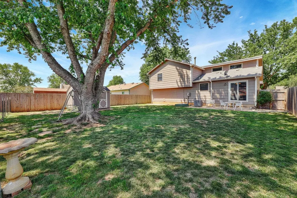 6110 W 38th Court S Wichita KS 67215