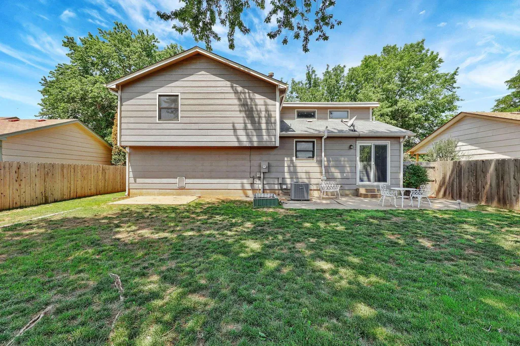 6110 W 38th Court S Wichita KS 67215