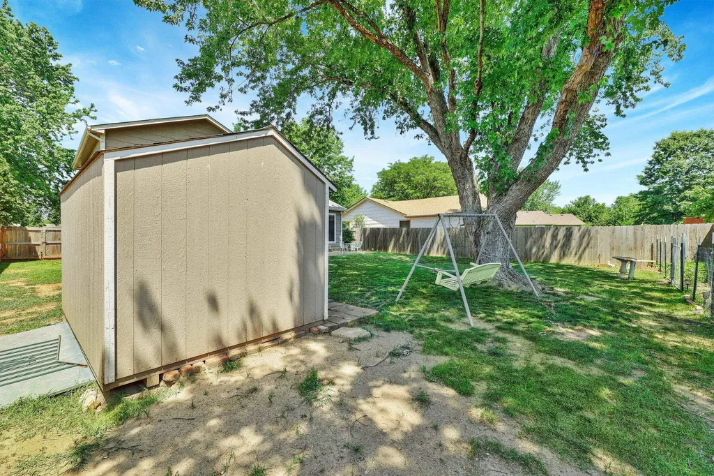 6110 W 38th Court S Wichita KS 67215