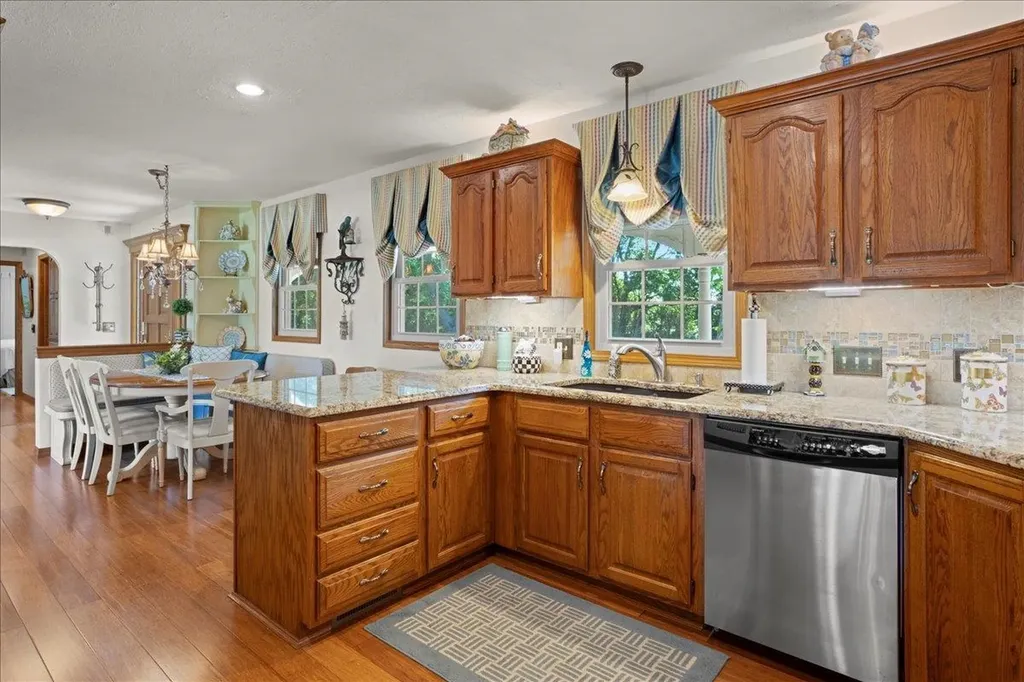 736 N Lakeside Drive Andover KS 67002