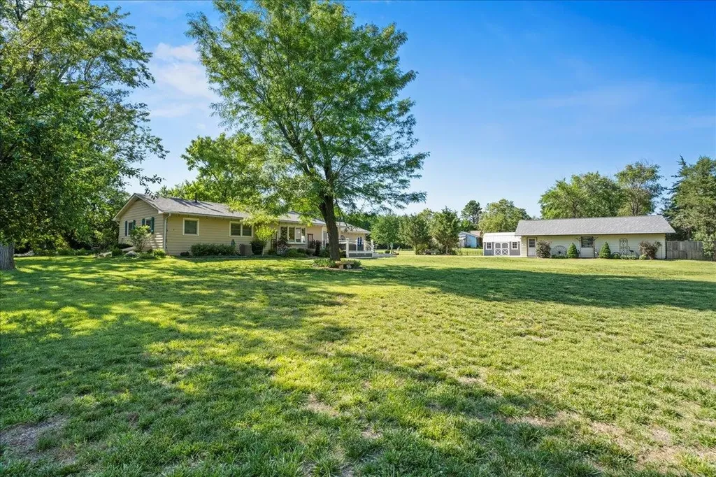 736 N Lakeside Drive Andover KS 67002